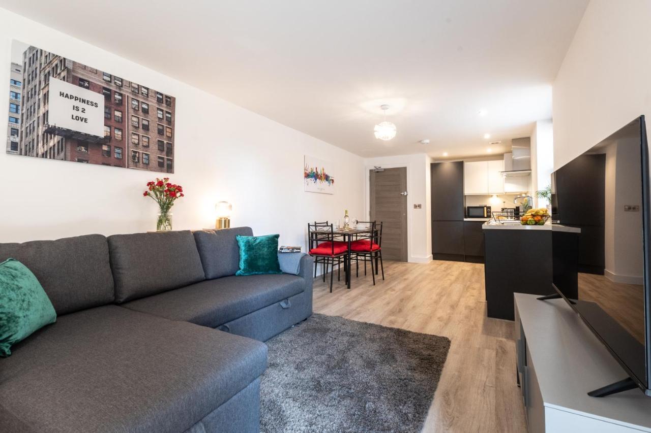 Welcome 4 Business Or Pleasure! Super Central Southampton 'City Vibes' # Stylish Apartment With Outside Space! 1-4 Guests Book Your City Break Or Pre-Cruise Stay! Close To Mayflower Theatre, Universities, Cruise Terminals, Hospitals & Shops! Eksteriør bilde